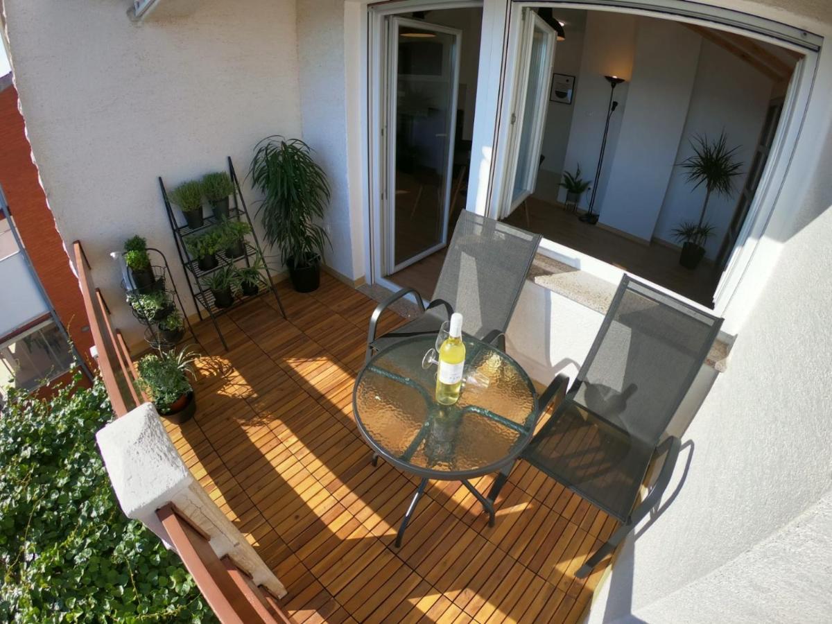 Sun-Drenched Apartment "The View" Zadar Bagian luar foto
